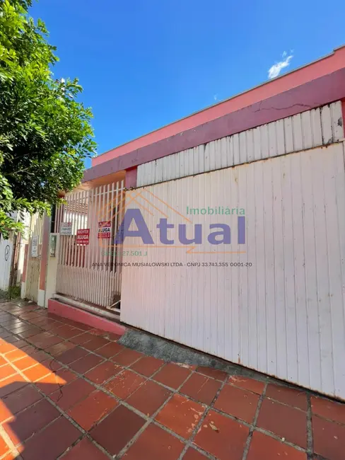 Foto 1 de Casa com 2 quartos para alugar em Centro, Santo Angelo - RS