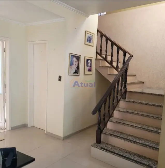 Foto 2 de Casa com 4 quartos à venda e para alugar, 284m2 em Centro, Santo Angelo - RS