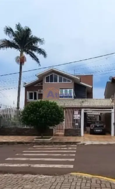 Foto 1 de Casa com 4 quartos à venda e para alugar, 284m2 em Centro, Santo Angelo - RS