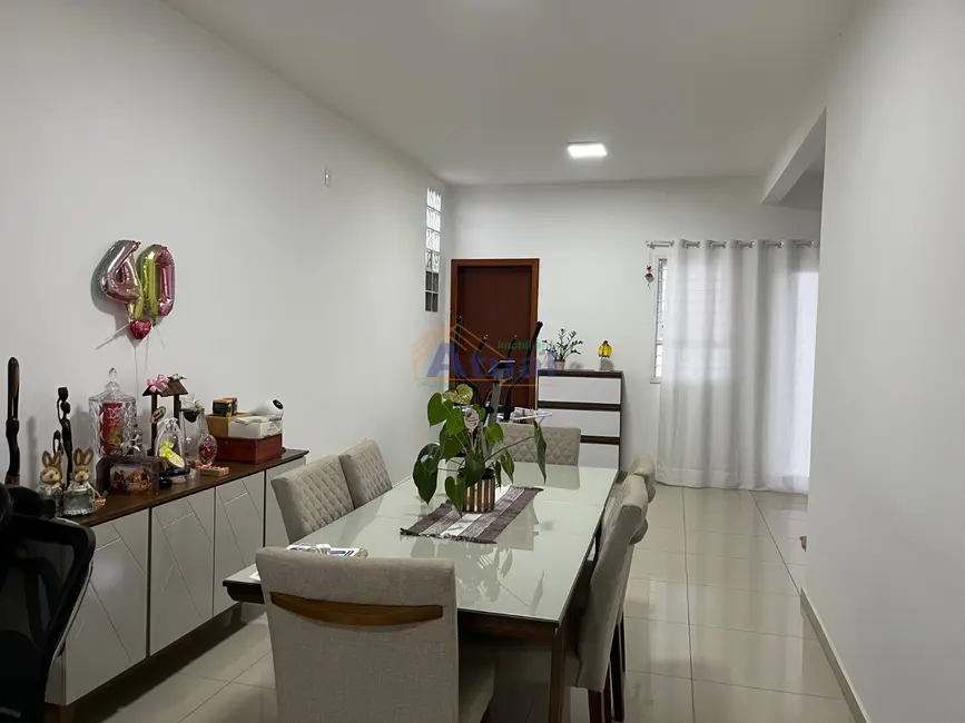 Foto 2 de Casa com 2 quartos à venda e para alugar, 144m2 em Pippi, Santo Angelo - RS