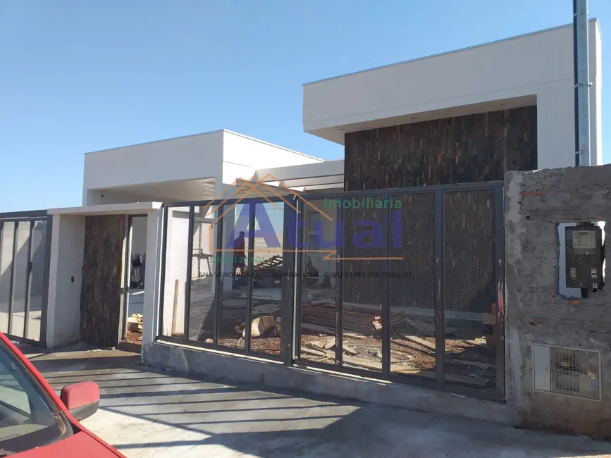 Foto 2 de Casa com 2 quartos à venda, 135m2 em Santo Angelo - RS