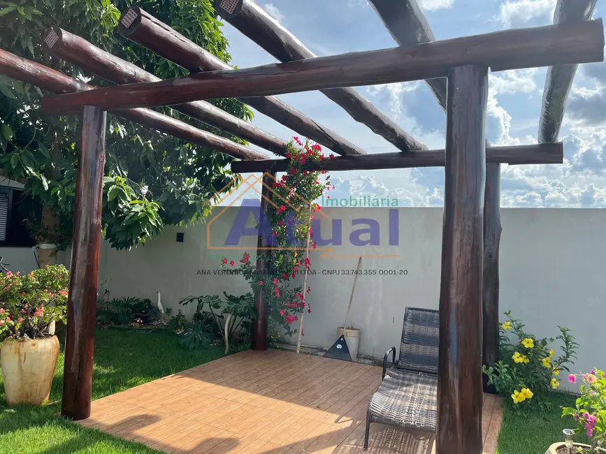 Foto 3 de Casa com 1 quarto à venda e para alugar, 87m2 em Santo Angelo - RS