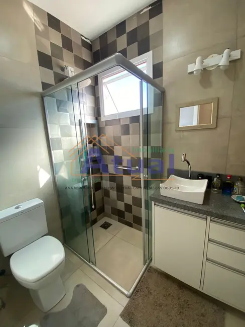 Foto 3 de Casa com 5 quartos à venda, 117m2 em Centro, Santo Angelo - RS