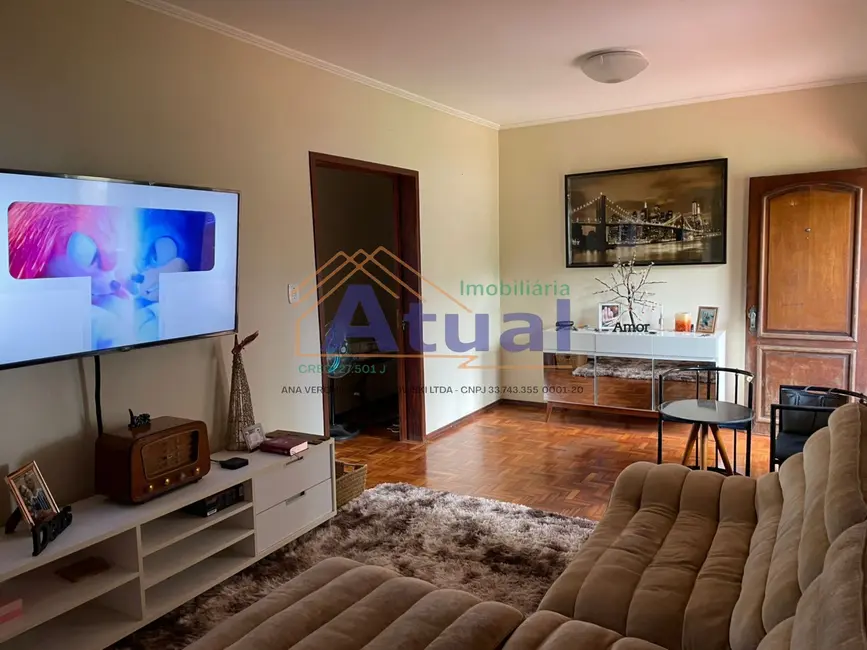 Foto 2 de Casa com 2 quartos à venda, 93m2 em Santo Angelo - RS