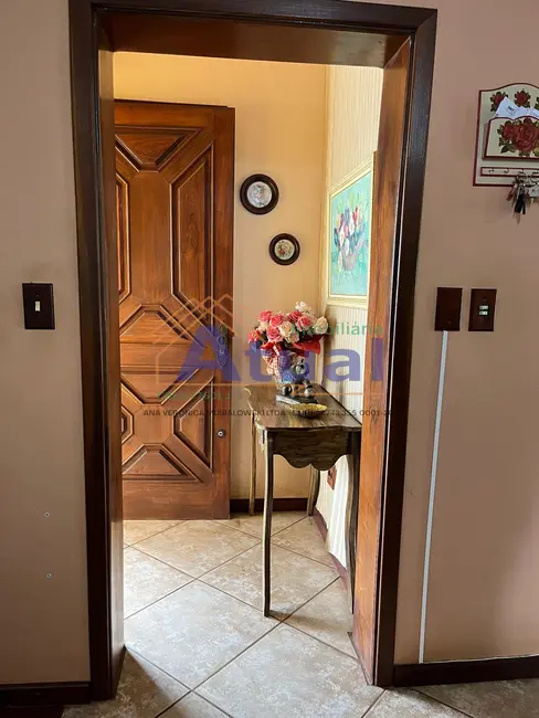 Foto 5 de Casa com 4 quartos à venda, 363m2 em Santo Angelo - RS