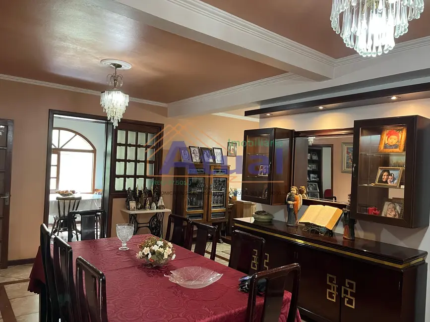 Foto 3 de Casa com 4 quartos à venda, 363m2 em Santo Angelo - RS