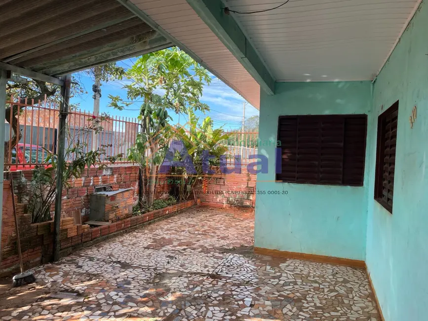 Foto 2 de Casa com 3 quartos à venda, 120m2 em Santo Angelo - RS