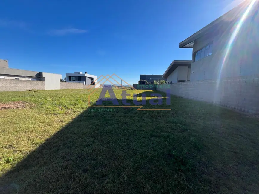 Foto 1 de Terreno / Lote à venda, 600m2 em Santo Angelo - RS
