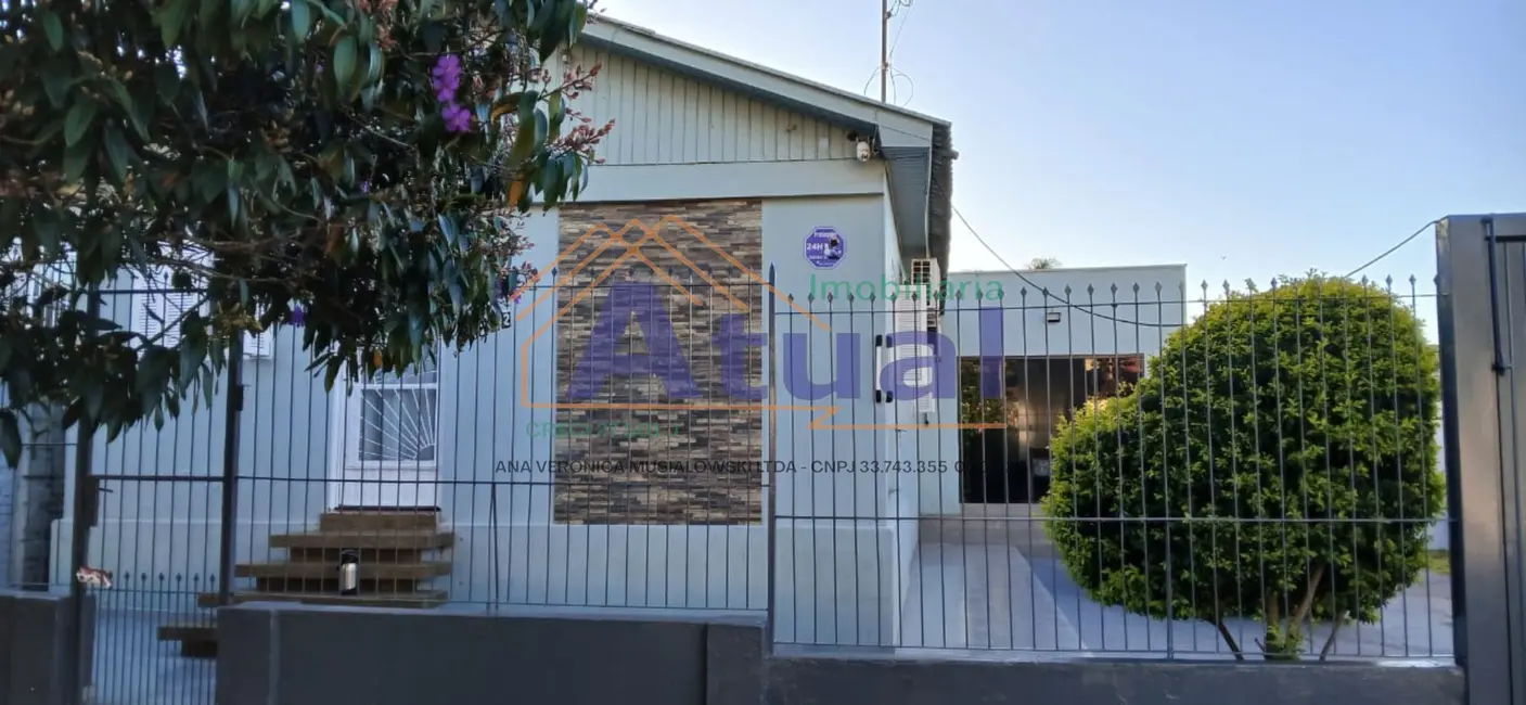 Foto 1 de Casa com 2 quartos à venda, 100m2 em Centro, Santo Angelo - RS