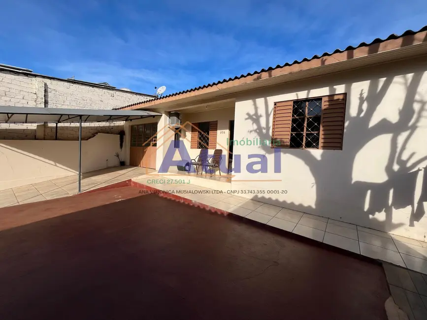 Casa com 3 quartos à venda, 154m2 em Sobuski, Santo Angelo - RS - imagem 2 Foto 2 de Casa com 3 quartos à venda, 154m2 em Sobuski, Santo Angelo - RS