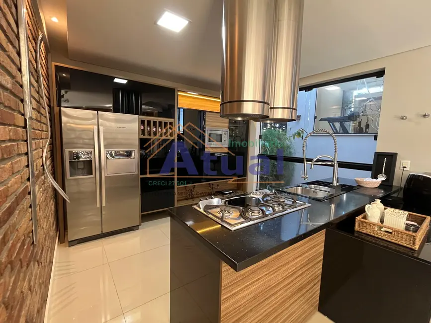 Foto 7 de Casa com 3 quartos à venda, 319m2 em Centro, Santo Angelo - RS