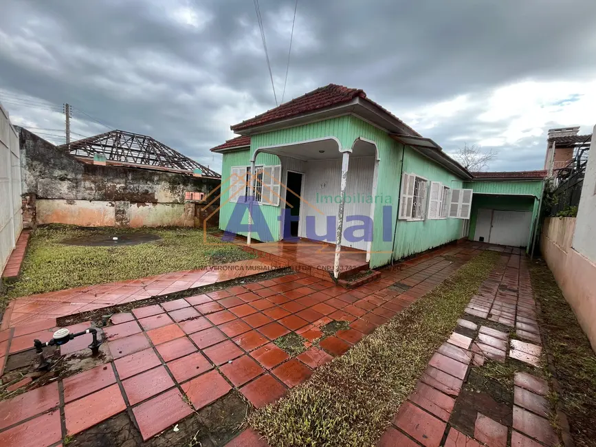Foto 1 de Casa com 3 quartos à venda, 60m2 em Centro, Santo Angelo - RS