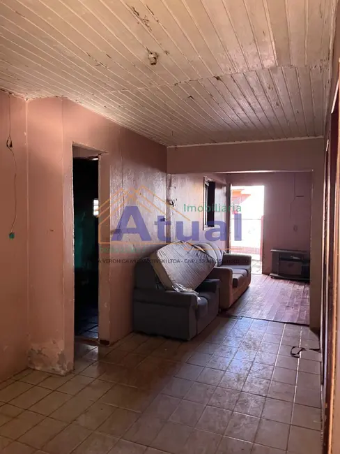 Foto 2 de Casa com 2 quartos à venda, 90m2 em Rogowski, Santo Angelo - RS