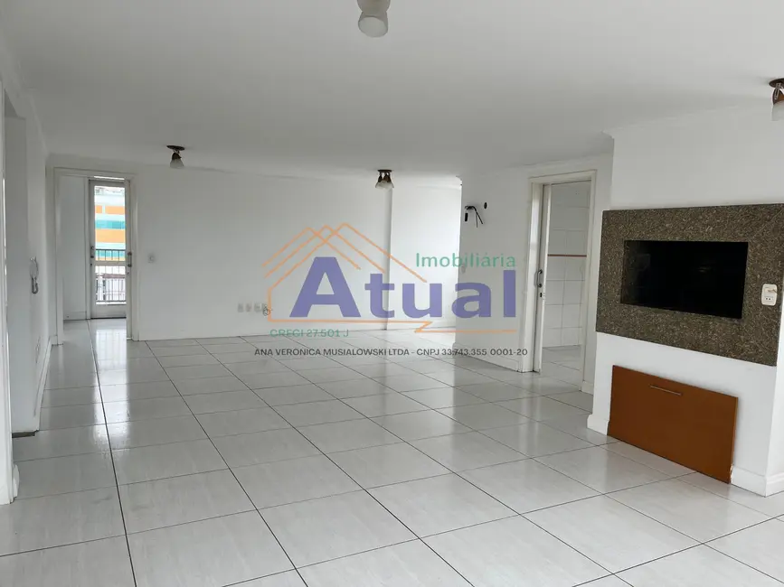 Foto 2 de Apartamento com 3 quartos à venda, 135m2 em Centro, Santo Angelo - RS