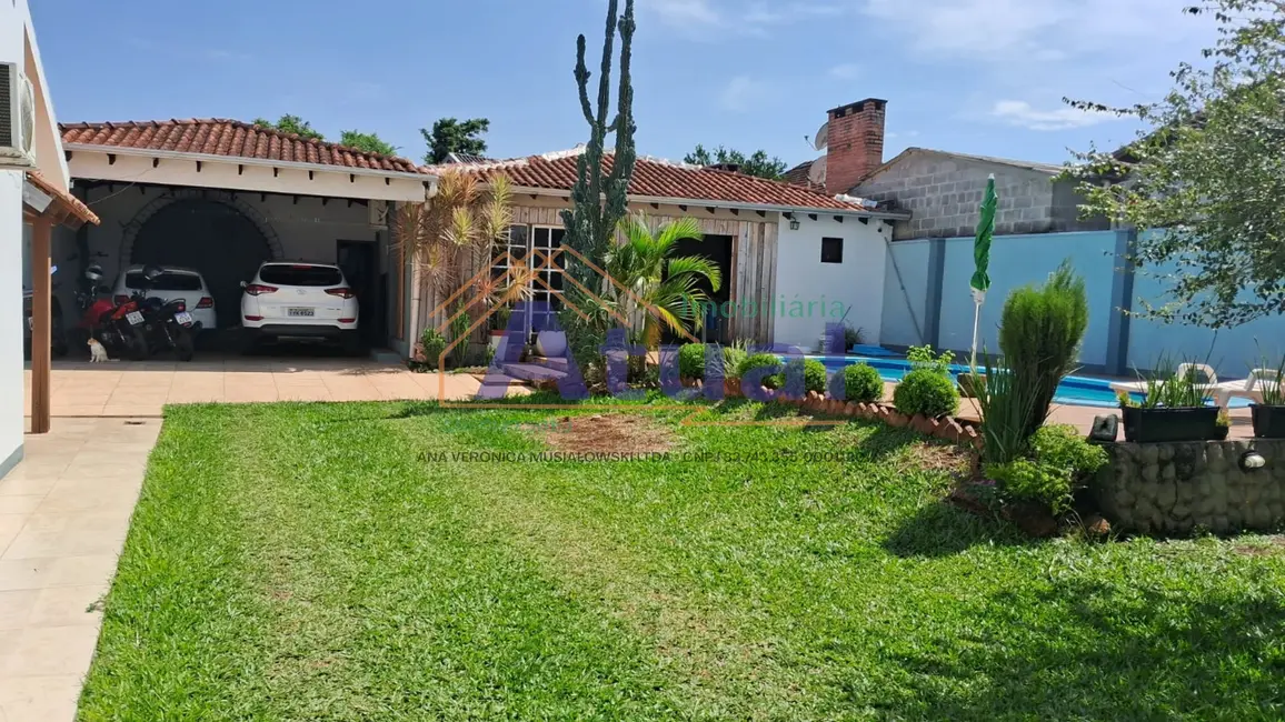 Foto 1 de Casa com 3 quartos à venda, 270m2 em São Carlos, Santo Angelo - RS