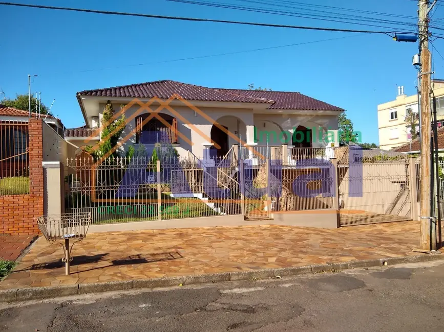 Foto 1 de Casa com 4 quartos à venda, 340m2 em Centro, Santo Angelo - RS