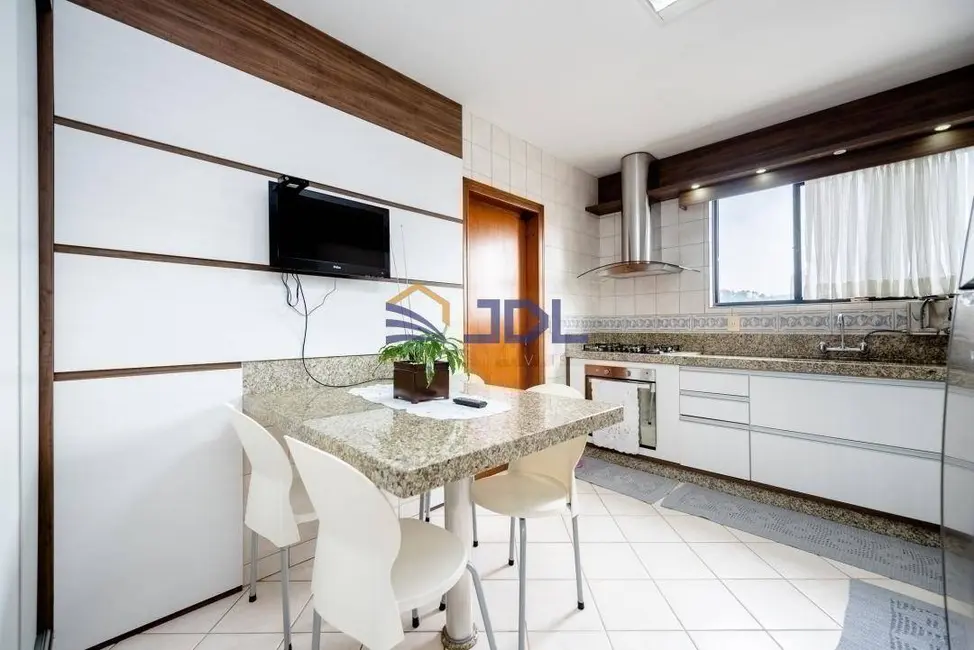 Apartamento com 3 quartos à venda, 325m2 em Ponta Aguda, Blumenau - SC - imagem 8 Foto 8 de Apartamento com 3 quartos à venda, 325m2 em Ponta Aguda, Blumenau - SC