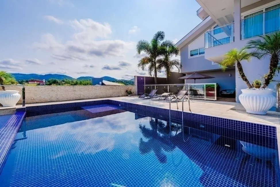 Casa de Condomínio com 4 quartos à venda, 541m2 em Itoupava Central, Blumenau - SC - imagem 6 Foto 6 de Casa de Condomínio com 4 quartos à venda, 541m2 em Itoupava Central, Blumenau - SC