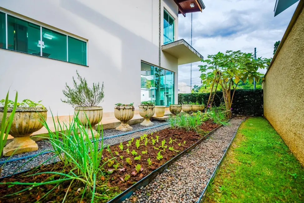 Casa de Condomínio com 4 quartos à venda, 700m2 em Itoupava Central, Blumenau - SC - imagem 6 Foto 6 de Casa de Condomínio com 4 quartos à venda, 700m2 em Itoupava Central, Blumenau - SC
