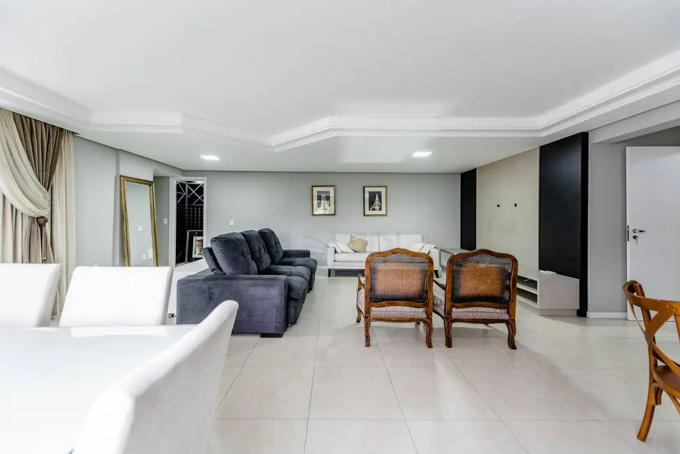 Apartamento com 3 quartos à venda, 395m2 em Ponta Aguda, Blumenau - SC - imagem 4 Foto 4 de Apartamento com 3 quartos à venda, 395m2 em Ponta Aguda, Blumenau - SC