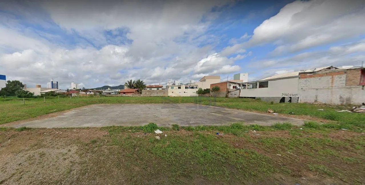 Foto 1 de Terreno / Lote à venda, 1407m2 em Centro, Camboriu - SC