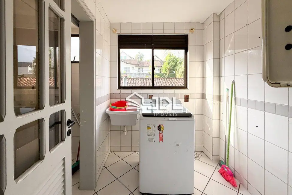 Apartamento com 3 quartos à venda, 195m2 em Velha, Blumenau - SC - imagem 7 Foto 7 de Apartamento com 3 quartos à venda, 195m2 em Velha, Blumenau - SC