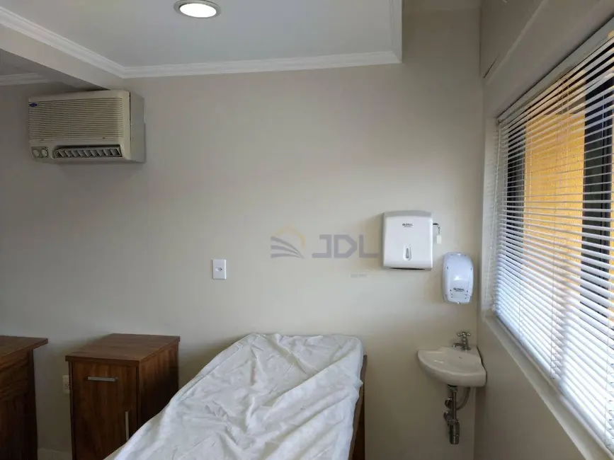 Sala Comercial à venda e para alugar, 98m2 em Garcia, Blumenau - SC - imagem 7 Foto 7 de Sala Comercial à venda e para alugar, 98m2 em Garcia, Blumenau - SC