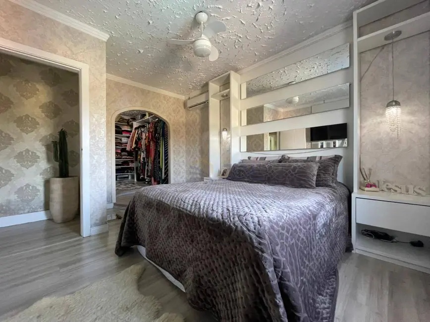 Casa com 3 quartos à venda, 524m2 em Itoupavazinha, Blumenau - SC - imagem 7 Foto 7 de Casa com 3 quartos à venda, 524m2 em Itoupavazinha, Blumenau - SC
