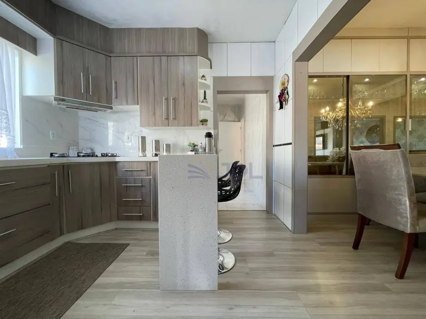 Casa com 3 quartos à venda, 524m2 em Itoupavazinha, Blumenau - SC - imagem 3 Foto 3 de Casa com 3 quartos à venda, 524m2 em Itoupavazinha, Blumenau - SC