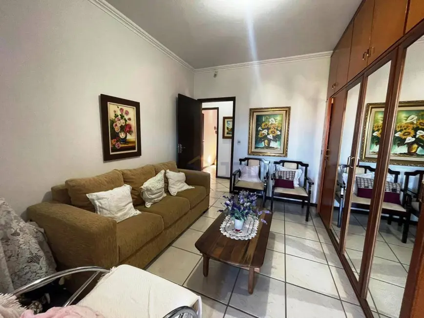 Casa com 3 quartos à venda, 774m2 em Ponta Aguda, Blumenau - SC - imagem 8 Foto 8 de Casa com 3 quartos à venda, 774m2 em Ponta Aguda, Blumenau - SC