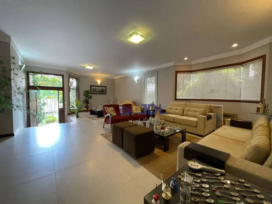 Casa com 3 quartos à venda, 1200m2 em Blumenau - SC - imagem 5 Foto 5 de Casa com 3 quartos à venda, 1200m2 em Blumenau - SC