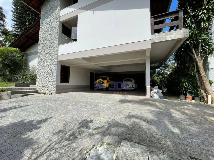 Casa com 3 quartos à venda, 1200m2 em Blumenau - SC - imagem 4 Foto 4 de Casa com 3 quartos à venda, 1200m2 em Blumenau - SC