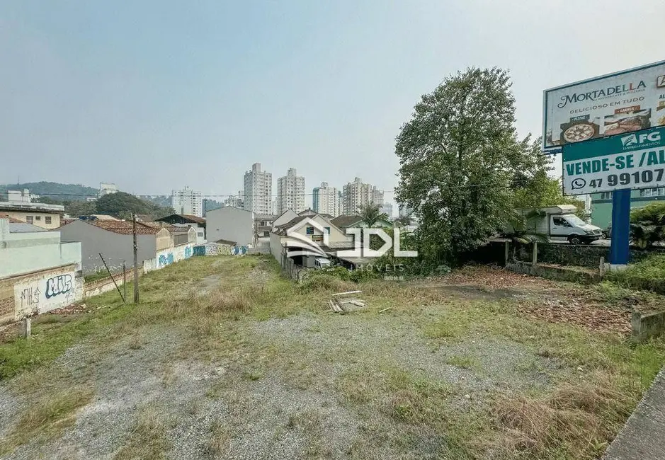 Terreno / Lote à venda, 1402m2 em Victor Konder, Blumenau - SC - imagem 2 Foto 2 de Terreno / Lote à venda, 1402m2 em Victor Konder, Blumenau - SC