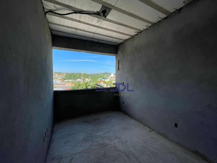 Sobrado com 3 quartos à venda, 168m2 em Blumenau - SC - imagem 9 Foto 9 de Sobrado com 3 quartos à venda, 168m2 em Blumenau - SC