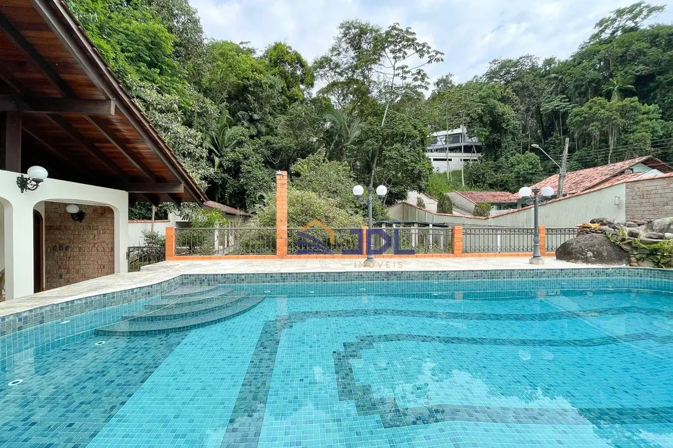 Foto 2 de Casa com 3 quartos à venda, 4526m2 em Velha, Blumenau - SC