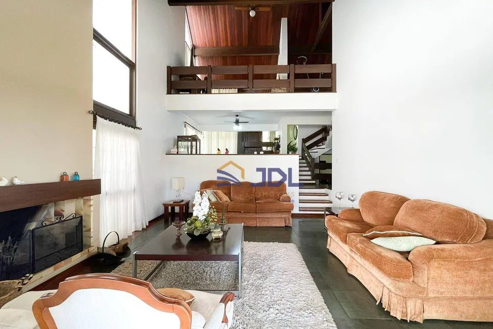 Casa com 3 quartos à venda, 1079m2 em Vila Nova, Blumenau - SC - imagem 4 Foto 4 de Casa com 3 quartos à venda, 1079m2 em Vila Nova, Blumenau - SC