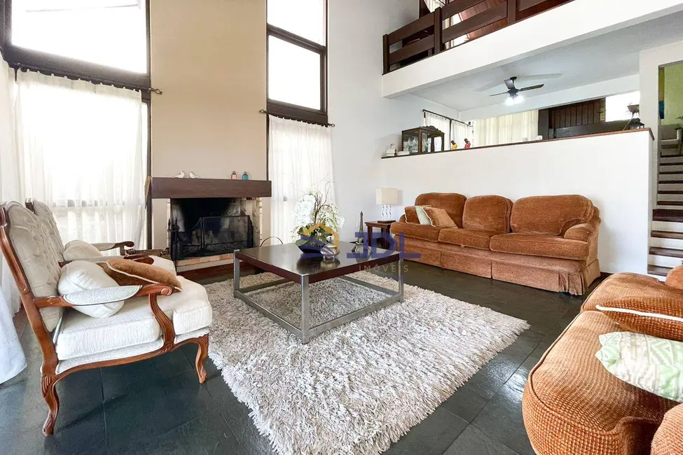 Casa com 3 quartos à venda, 1079m2 em Vila Nova, Blumenau - SC - imagem 9 Foto 9 de Casa com 3 quartos à venda, 1079m2 em Vila Nova, Blumenau - SC
