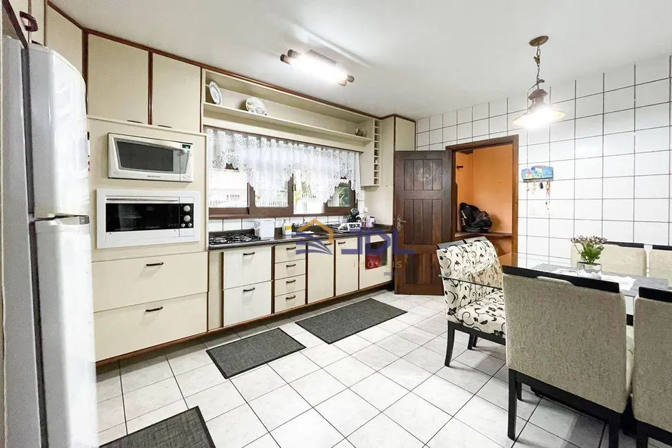 Casa com 3 quartos à venda, 1700m2 em Velha, Blumenau - SC - imagem 8 Foto 8 de Casa com 3 quartos à venda, 1700m2 em Velha, Blumenau - SC