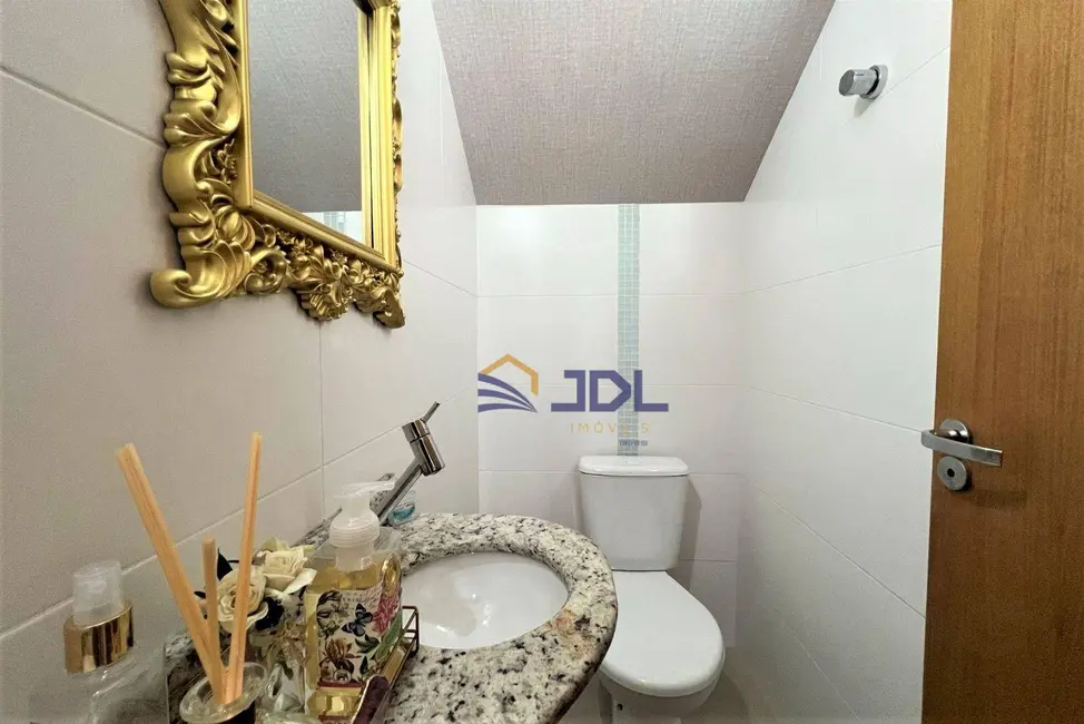 Sobrado com 3 quartos à venda, 155m2 em Passo Manso, Blumenau - SC - imagem 7 Foto 7 de Sobrado com 3 quartos à venda, 155m2 em Passo Manso, Blumenau - SC