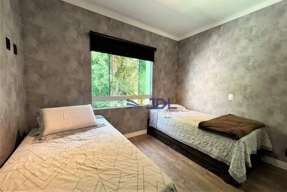 Sobrado com 3 quartos à venda, 155m2 em Passo Manso, Blumenau - SC - imagem 8 Foto 8 de Sobrado com 3 quartos à venda, 155m2 em Passo Manso, Blumenau - SC