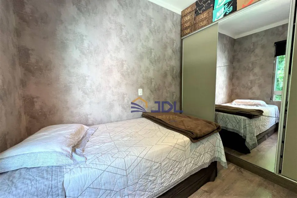 Sobrado com 3 quartos à venda, 155m2 em Passo Manso, Blumenau - SC - imagem 9 Foto 9 de Sobrado com 3 quartos à venda, 155m2 em Passo Manso, Blumenau - SC