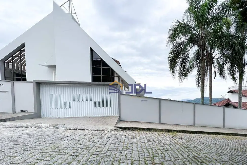 Casa com 3 quartos à venda, 1578m2 em Ponta Aguda, Blumenau - SC - imagem 3 Foto 3 de Casa com 3 quartos à venda, 1578m2 em Ponta Aguda, Blumenau - SC
