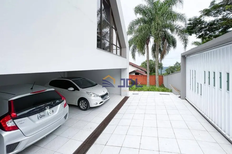 Casa com 3 quartos à venda, 1578m2 em Ponta Aguda, Blumenau - SC - imagem 6 Foto 6 de Casa com 3 quartos à venda, 1578m2 em Ponta Aguda, Blumenau - SC