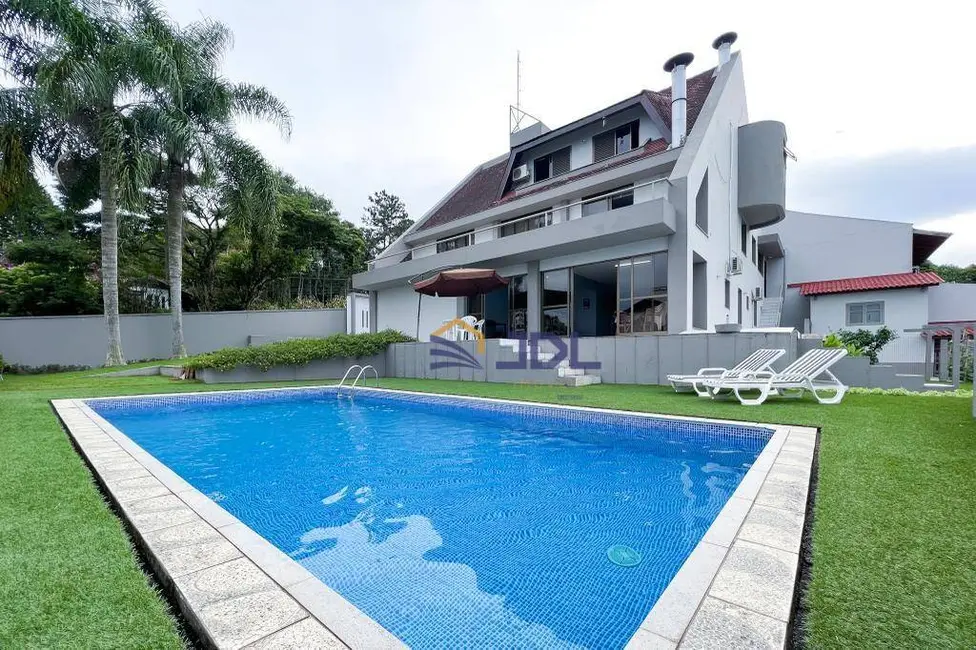 Casa com 3 quartos à venda, 1578m2 em Ponta Aguda, Blumenau - SC - imagem 8 Foto 8 de Casa com 3 quartos à venda, 1578m2 em Ponta Aguda, Blumenau - SC