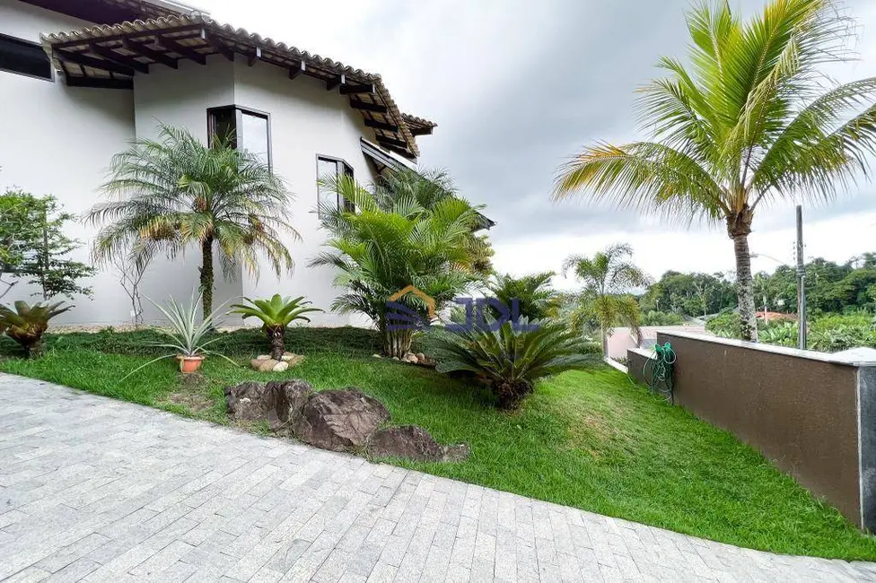 Casa de Condomínio com 3 quartos à venda, 550m2 em Itoupava Seca, Blumenau - SC - imagem 7 Foto 7 de Casa de Condomínio com 3 quartos à venda, 550m2 em Itoupava Seca, Blumenau - SC