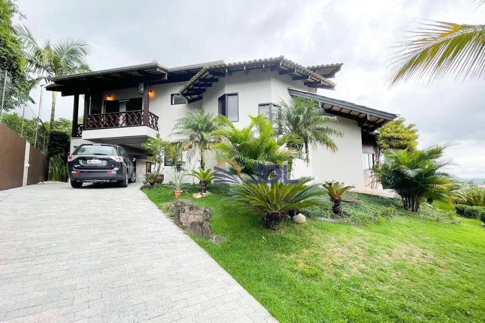 Casa de Condomínio com 3 quartos à venda, 550m2 em Itoupava Seca, Blumenau - SC - imagem 4 Foto 4 de Casa de Condomínio com 3 quartos à venda, 550m2 em Itoupava Seca, Blumenau - SC