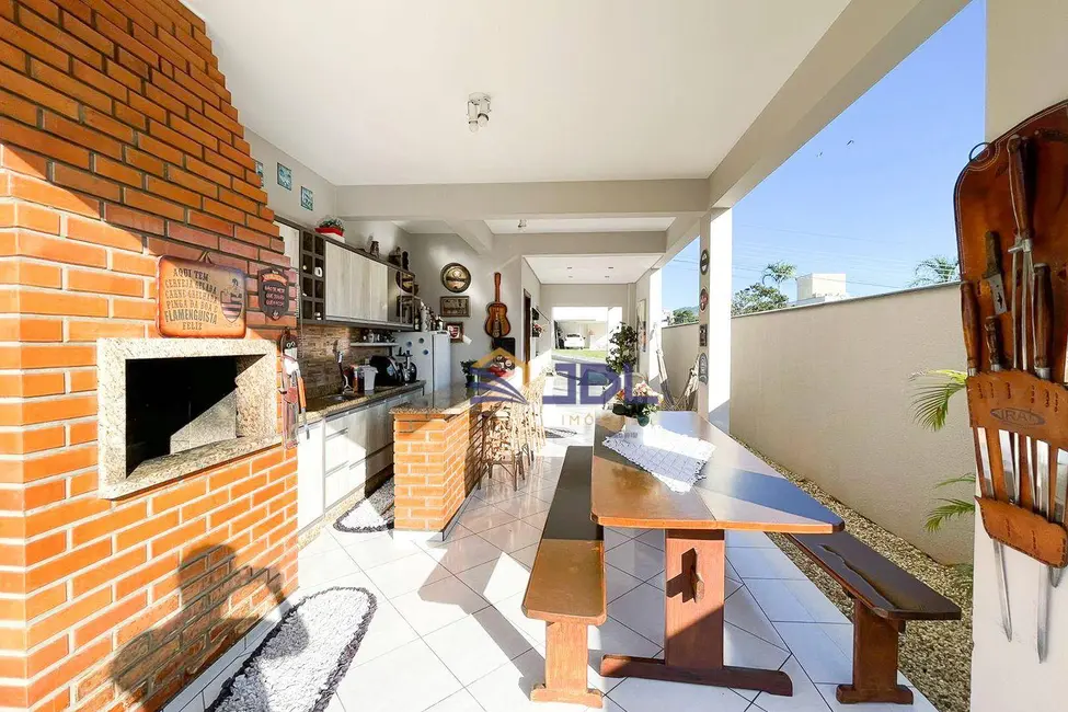 Casa de Condomínio com 3 quartos à venda, 356m2 em Itoupava Central, Blumenau - SC - imagem 3 Foto 3 de Casa de Condomínio com 3 quartos à venda, 356m2 em Itoupava Central, Blumenau - SC