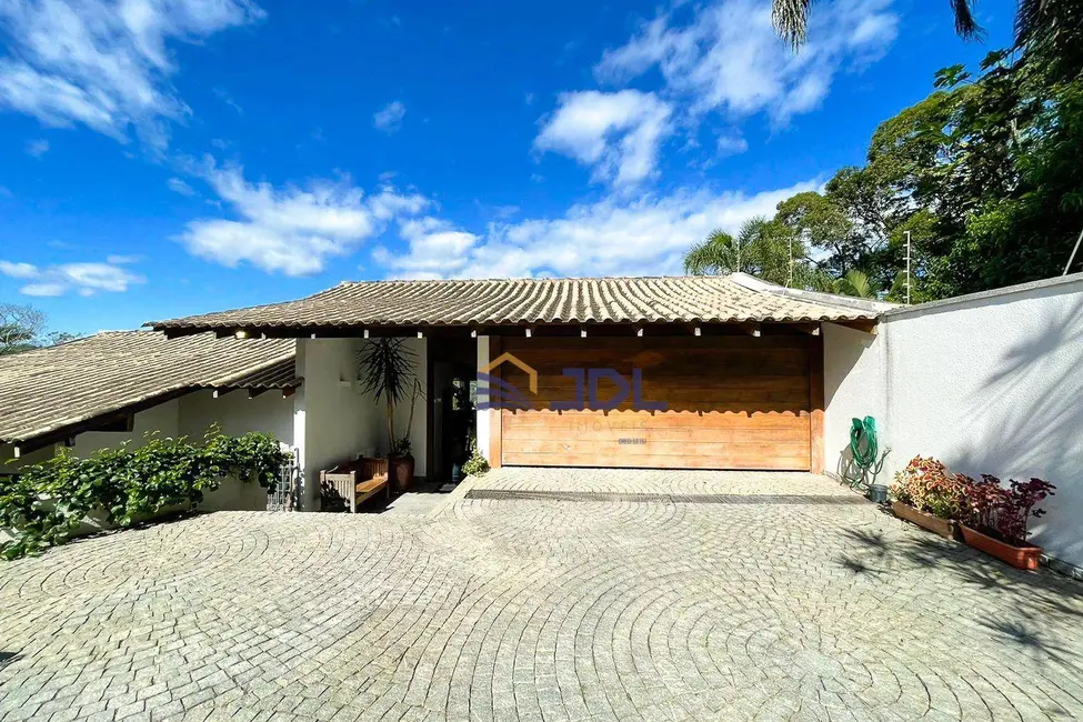 Casa com 4 quartos à venda, 1500m2 em Ponta Aguda, Blumenau - SC - imagem 7 Foto 7 de Casa com 4 quartos à venda, 1500m2 em Ponta Aguda, Blumenau - SC