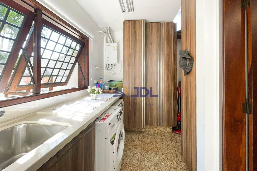 Casa com 4 quartos à venda, 1500m2 em Ponta Aguda, Blumenau - SC - imagem 9 Foto 9 de Casa com 4 quartos à venda, 1500m2 em Ponta Aguda, Blumenau - SC
