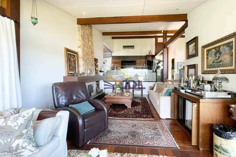 Casa com 4 quartos à venda, 1500m2 em Ponta Aguda, Blumenau - SC - imagem 3 Foto 3 de Casa com 4 quartos à venda, 1500m2 em Ponta Aguda, Blumenau - SC